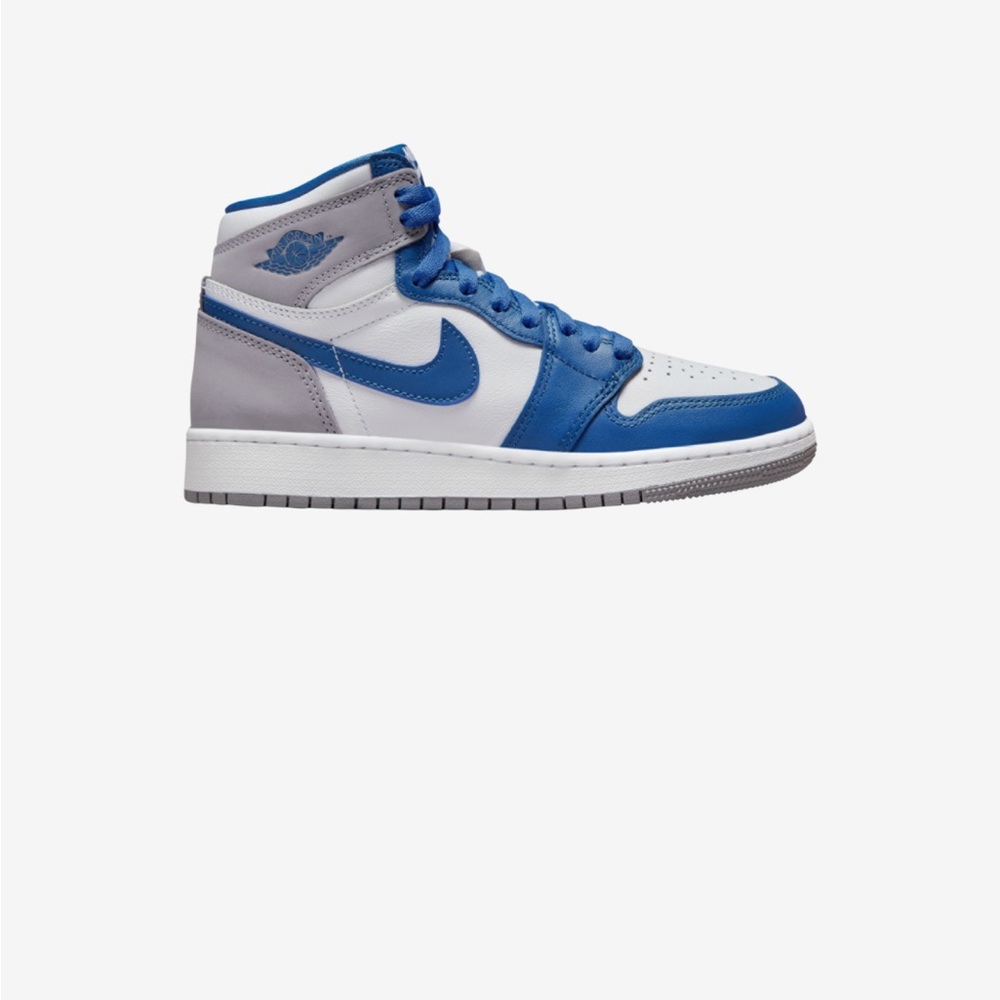 Youth Jordan Retro 1 High OG Size 3.5